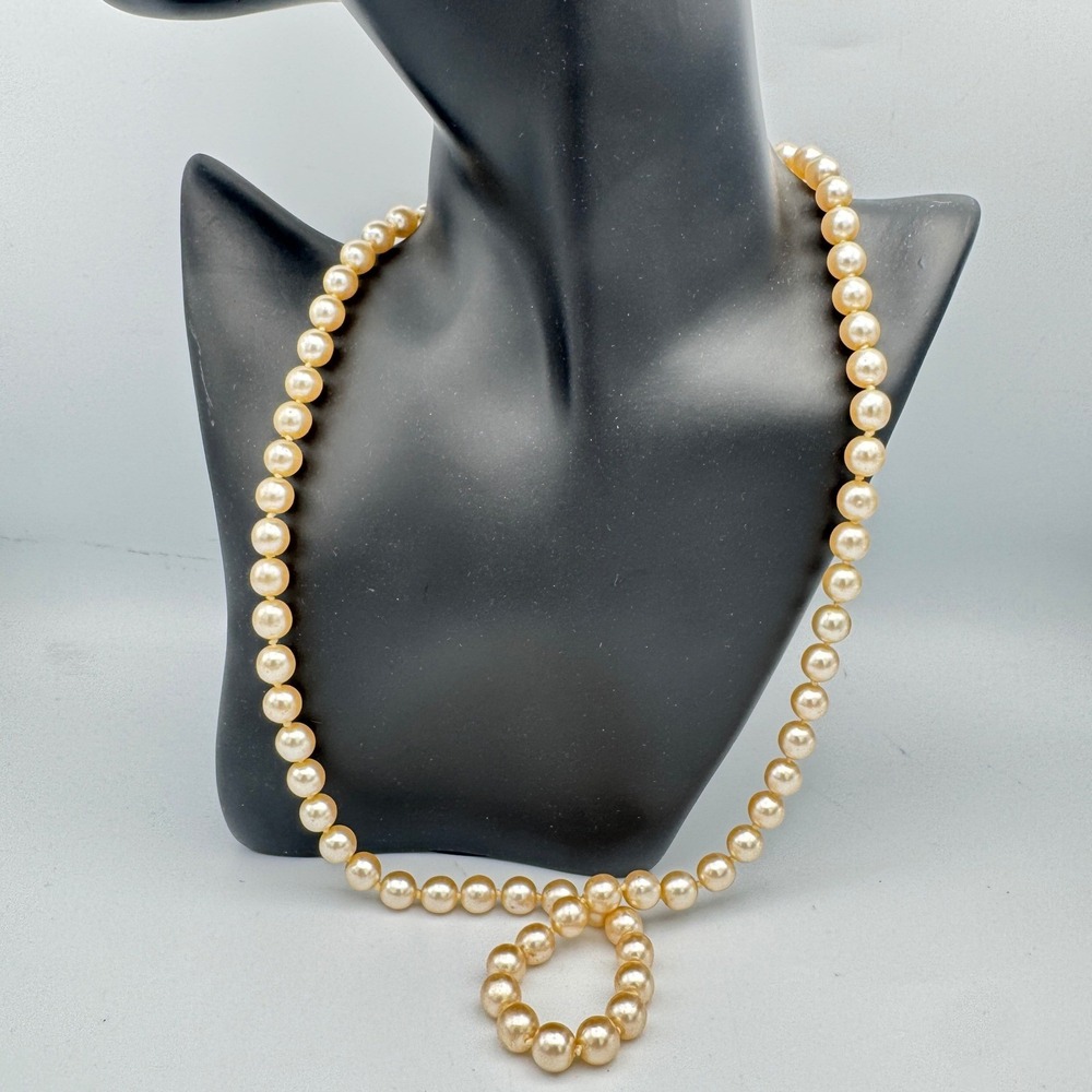Vintage Faux Pearl Hand Knotted Necklace Champagne Cream Barrel Clasp 24 in 8mm - Picture 3 of 6